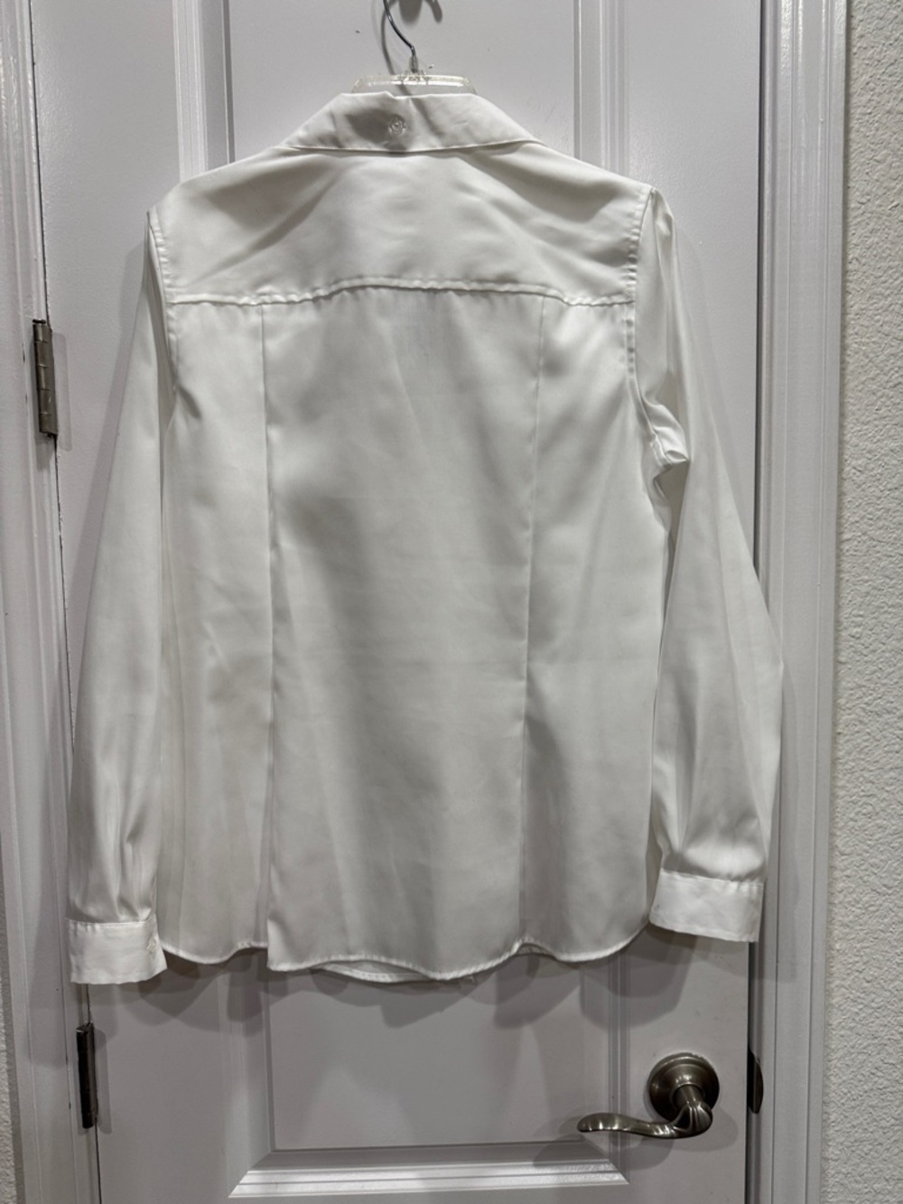 The Limited White Button-Up Shirt - Picture 8 of 10